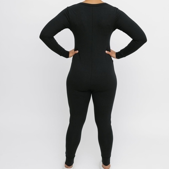 🗃️ 📸[Smash + Tess] Wednesday Romper - Midnight Black - XS - Picture 2 of 3